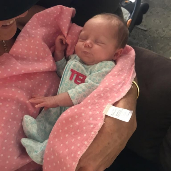 Meet your Posher, Brenda - Picture 4 of 6